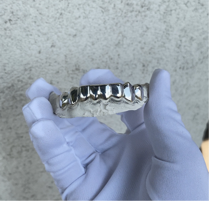 Custom 8 Set Grillz UK | Top or Bottom 8-Piece Grillz Set | Green Skull Grillz
