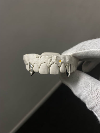 Double Vampire Fang Grillz UK | Twin Canine Caps with Star Detail | Green Skull Grillz
